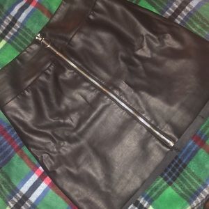 Express leather skirt w/ zipper